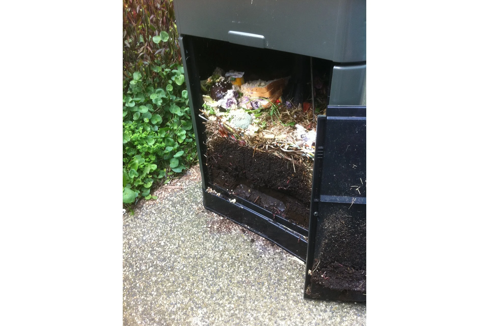 Maze 400L Aerobin Organic Compost Bin with Base - Green - Image 7