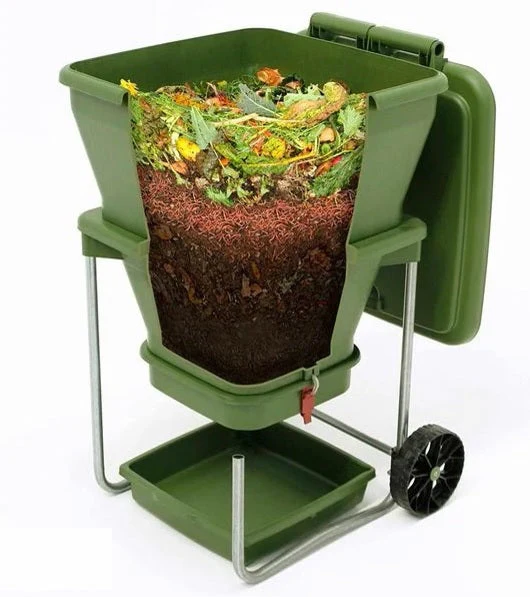 Maze Hungry Bin Worm Farm with 1000 Worms & Accessories - Image 3