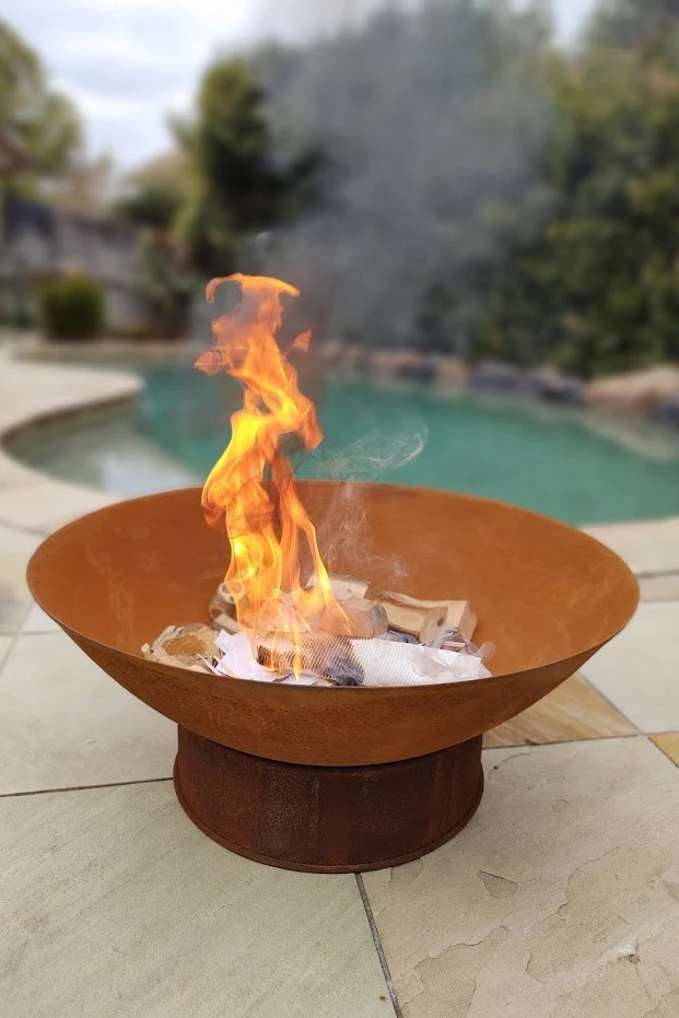 Greenlife Outdoor Fire Pit Cast Iron 600mm Deep Dish Bowl - Rust Patina - Image 4