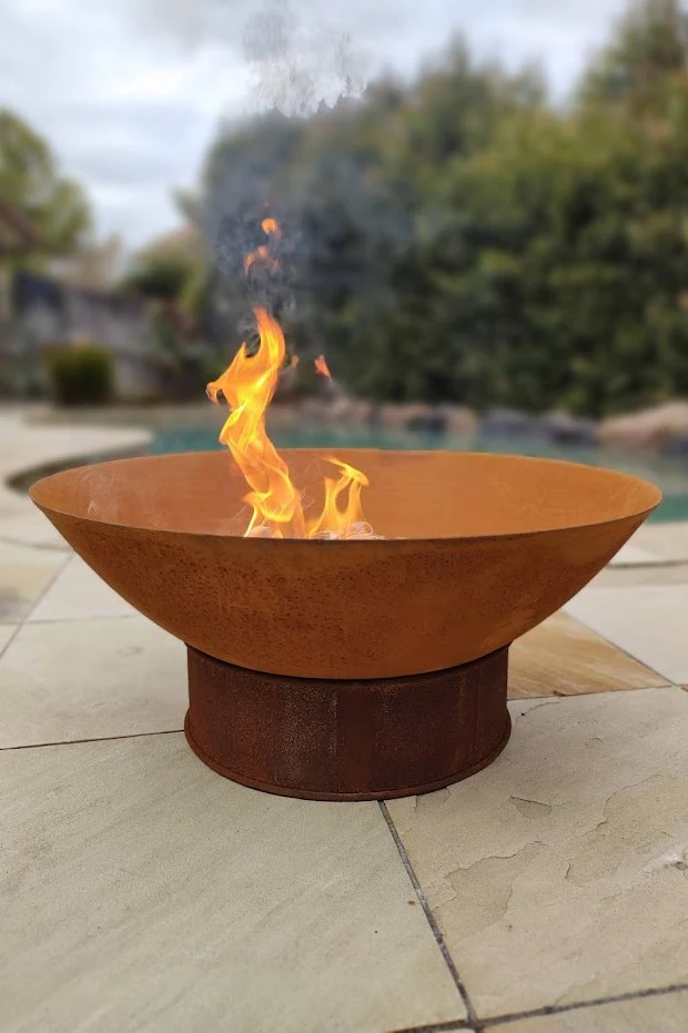 Greenlife Outdoor Fire Pit Cast Iron 600mm Deep Dish Bowl - Rust Patina - Image 6