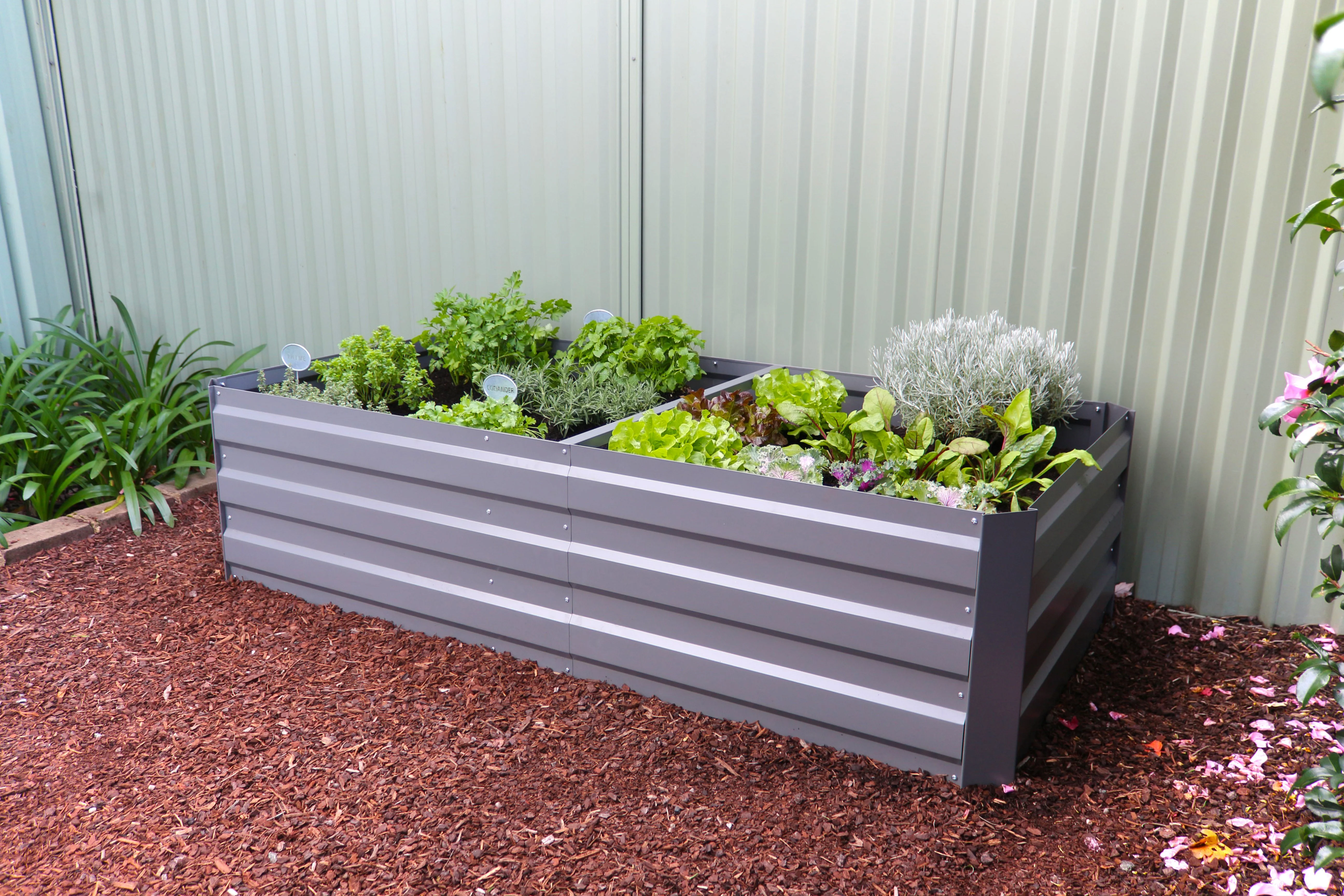 Greenlife Premium Large Raised Garden Bed with 4 Support Braces 1800 x 900 x 450mm Slate Grey - Image 3