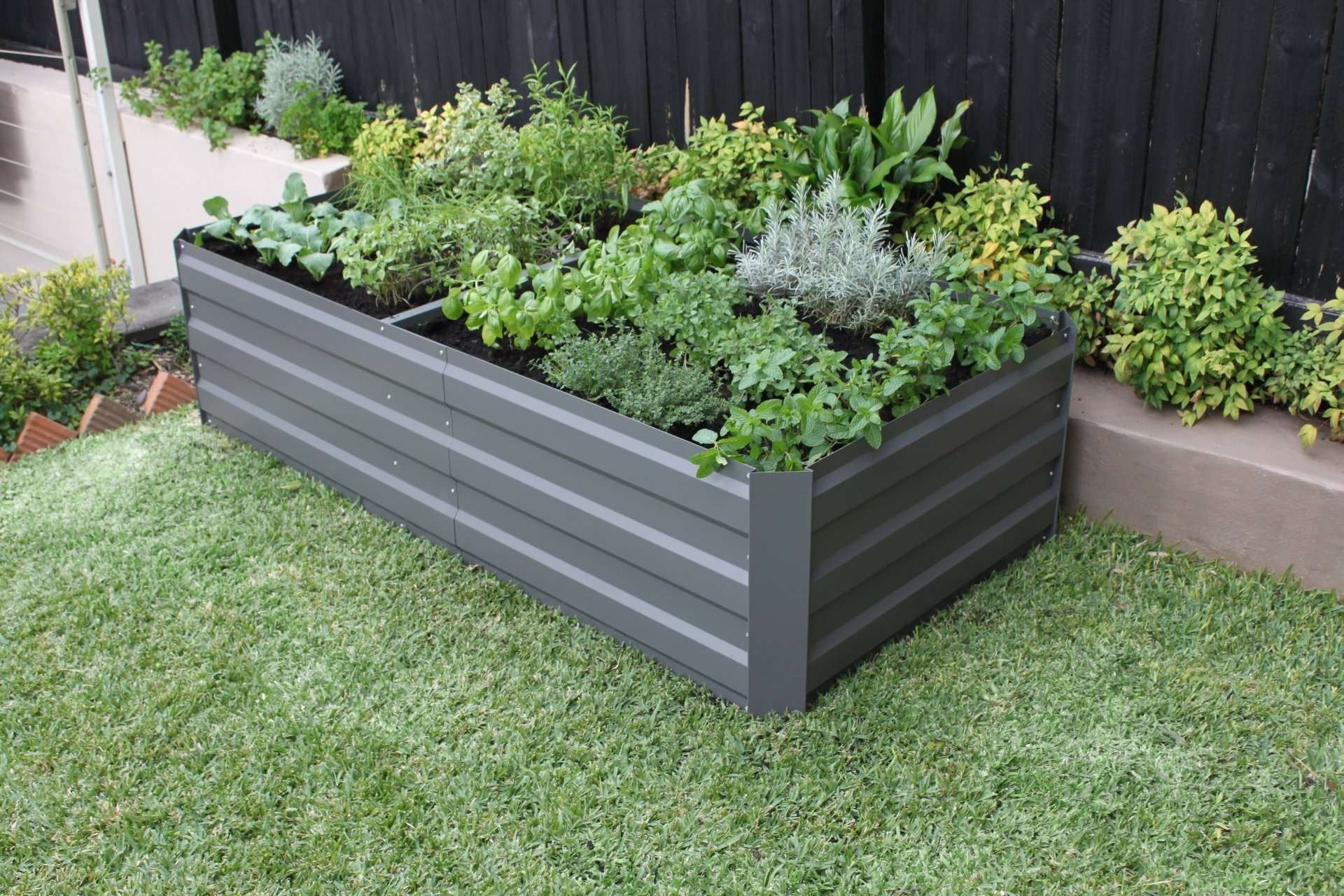 Greenlife Premium Large Raised Garden Bed with 4 Support Braces 1800 x 900 x 450mm Slate Grey - Image 4