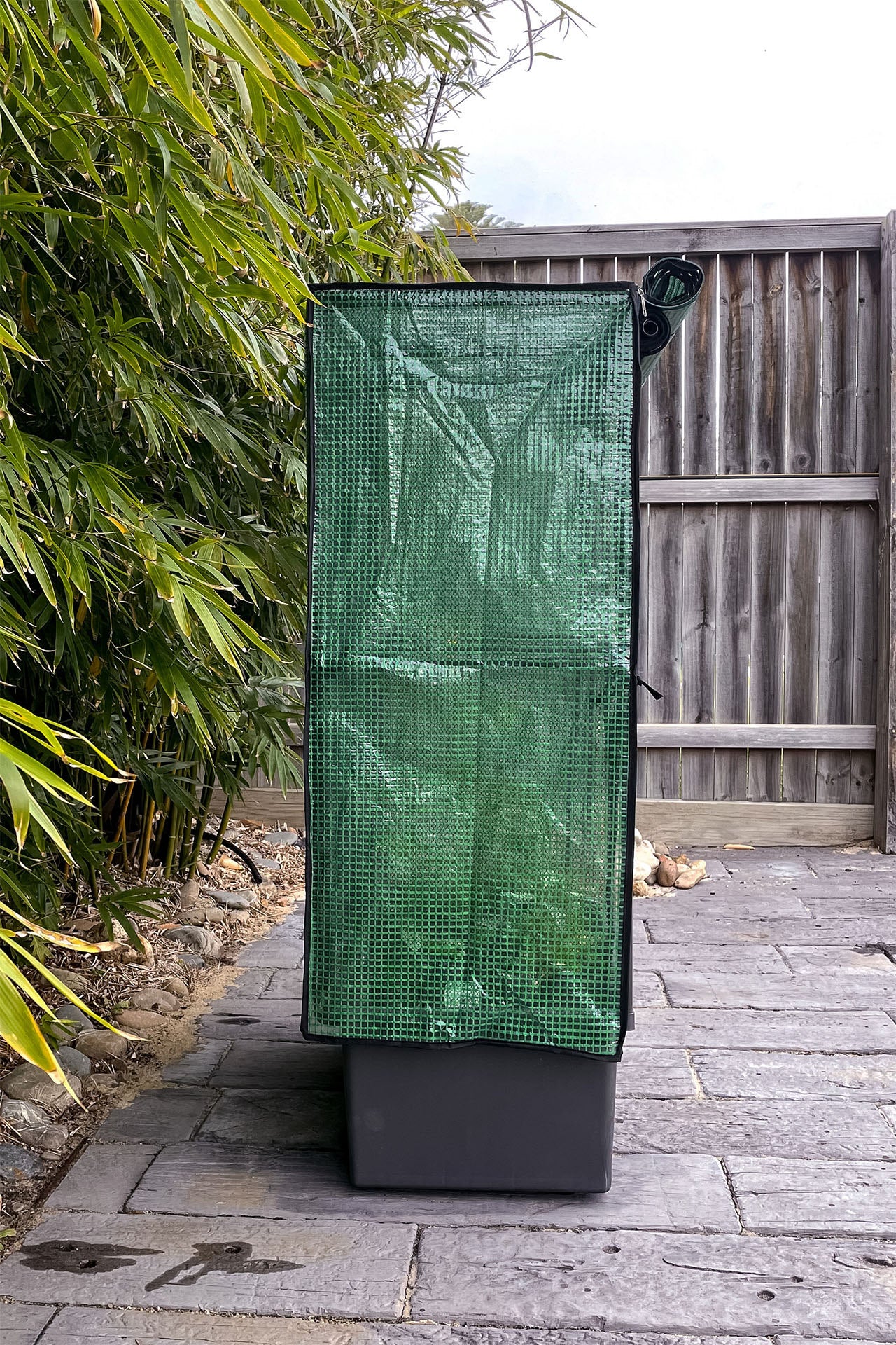 Greenlife Self-Watering Mobile Planter Box with Greenhouse & Netting - Image 9