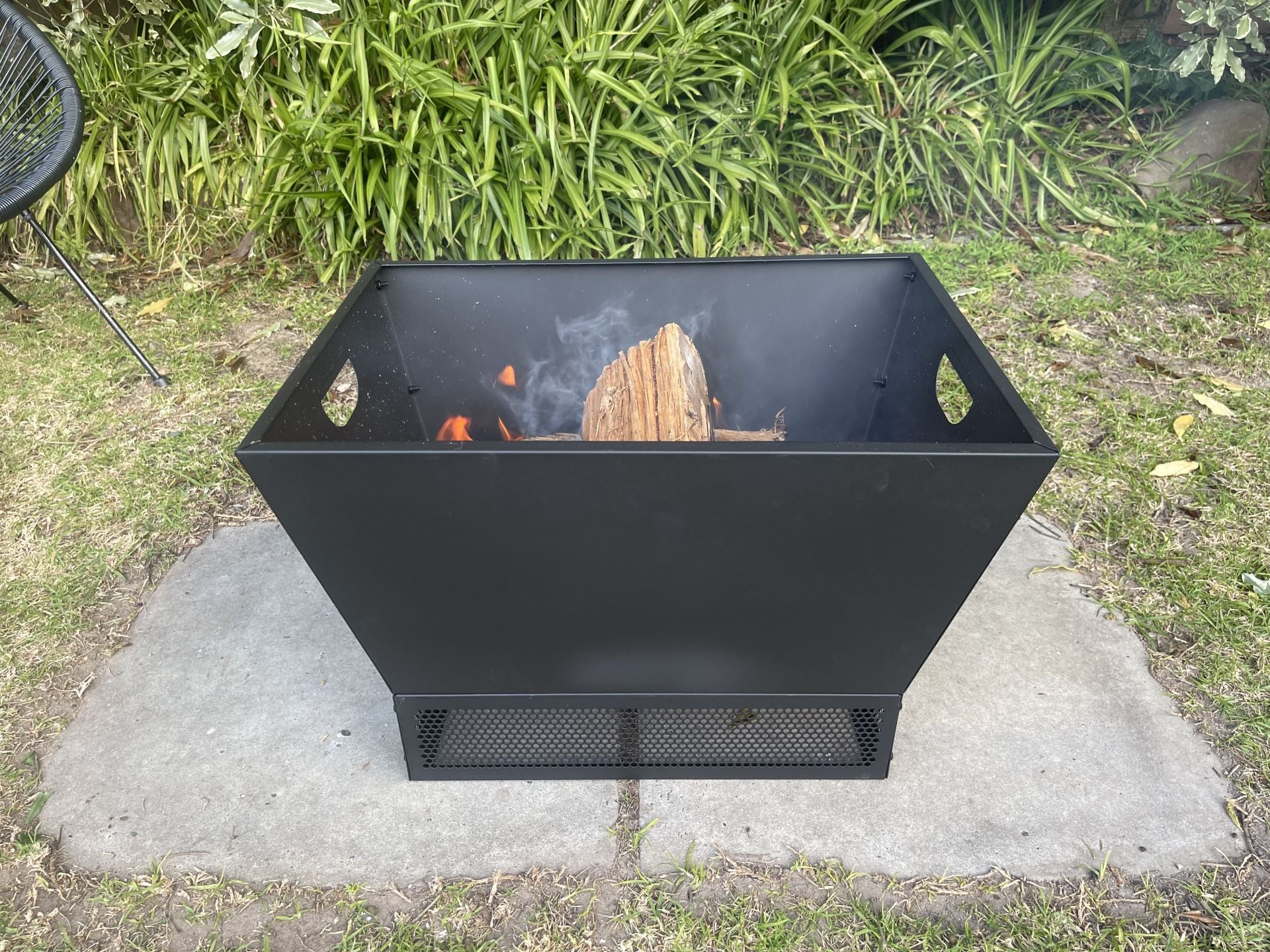 Greenlife Outdoor Fire Pit Modern Style with Mesh Base Surround - Black - Image 4