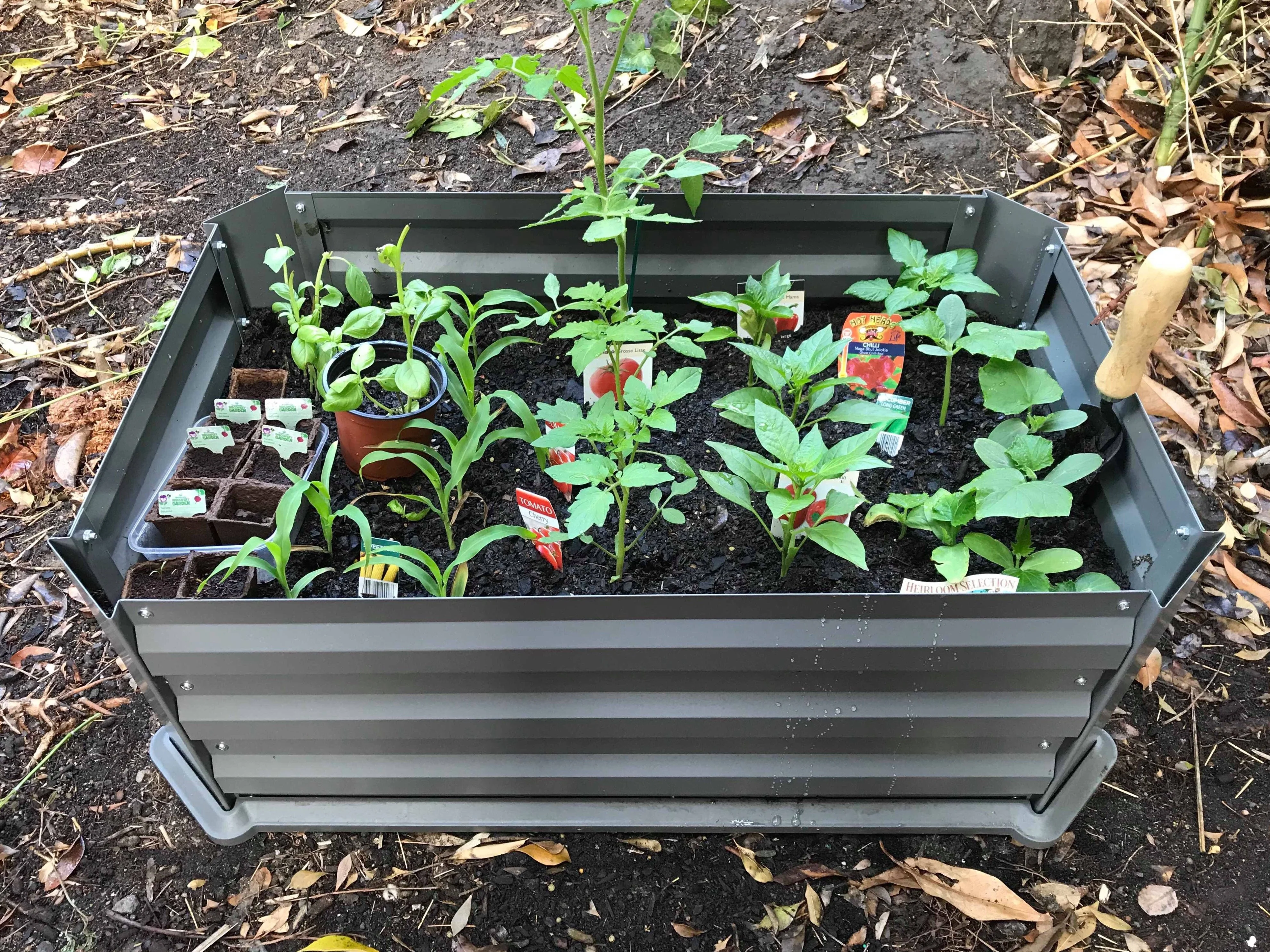 Greenlife Patio Raised Garden Bed with Base 800 x 500 x 300 Slate Grey - Image 10