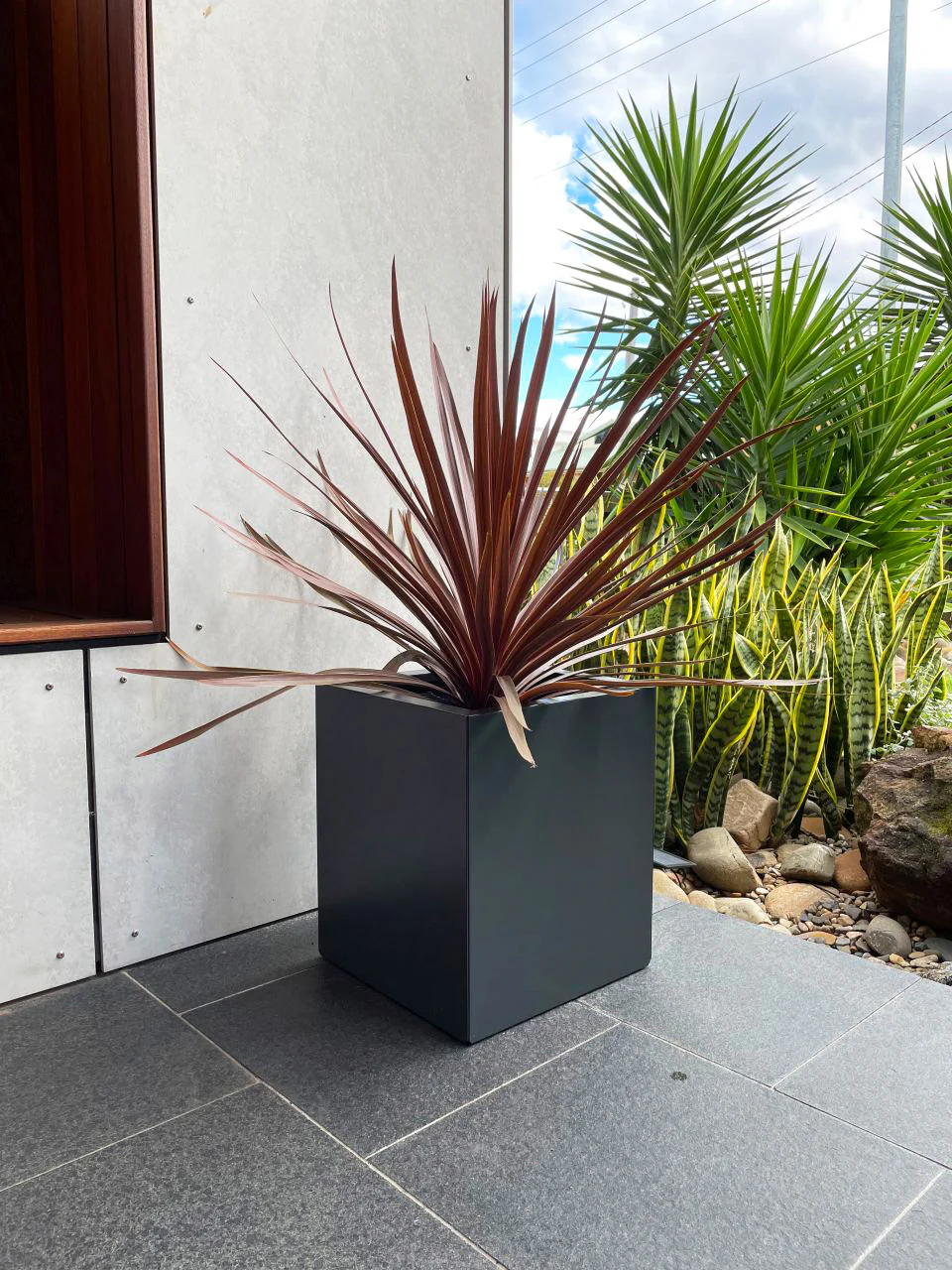 Greenlife Metal Designer Planter Box with Base 340 x 340 x 400mm Charcoal - Image 8