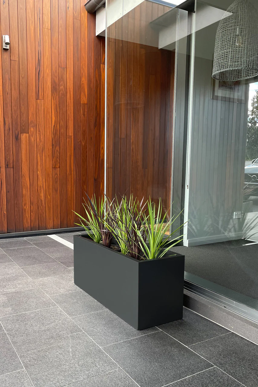 Greenlife Metal Designer Planter Box with Base 900 x 340 x 400mm Charcoal - Image 5