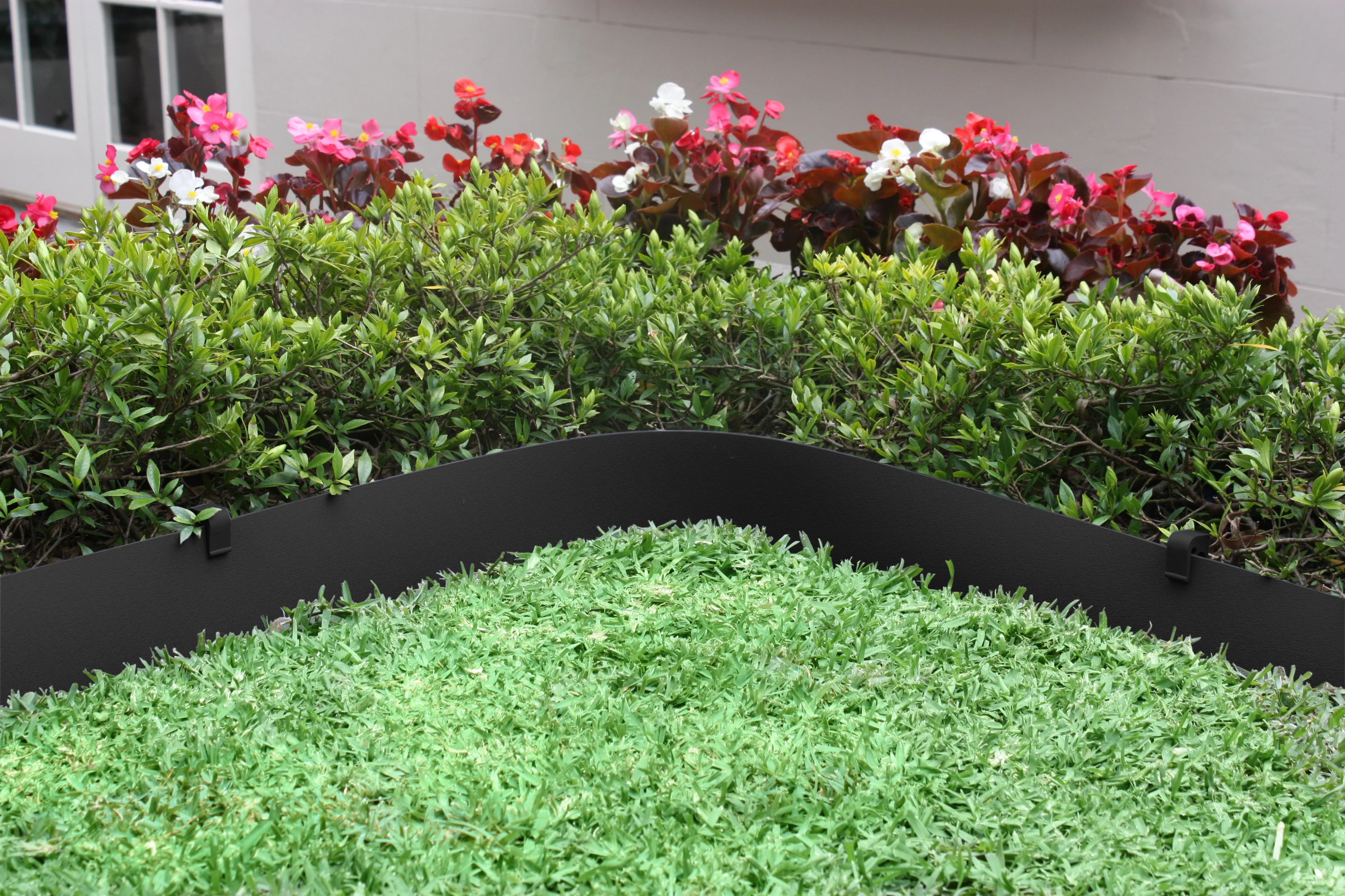 Greenlife Recycled Plastic Garden Edging - 10m x 150mm - Black - Image 3
