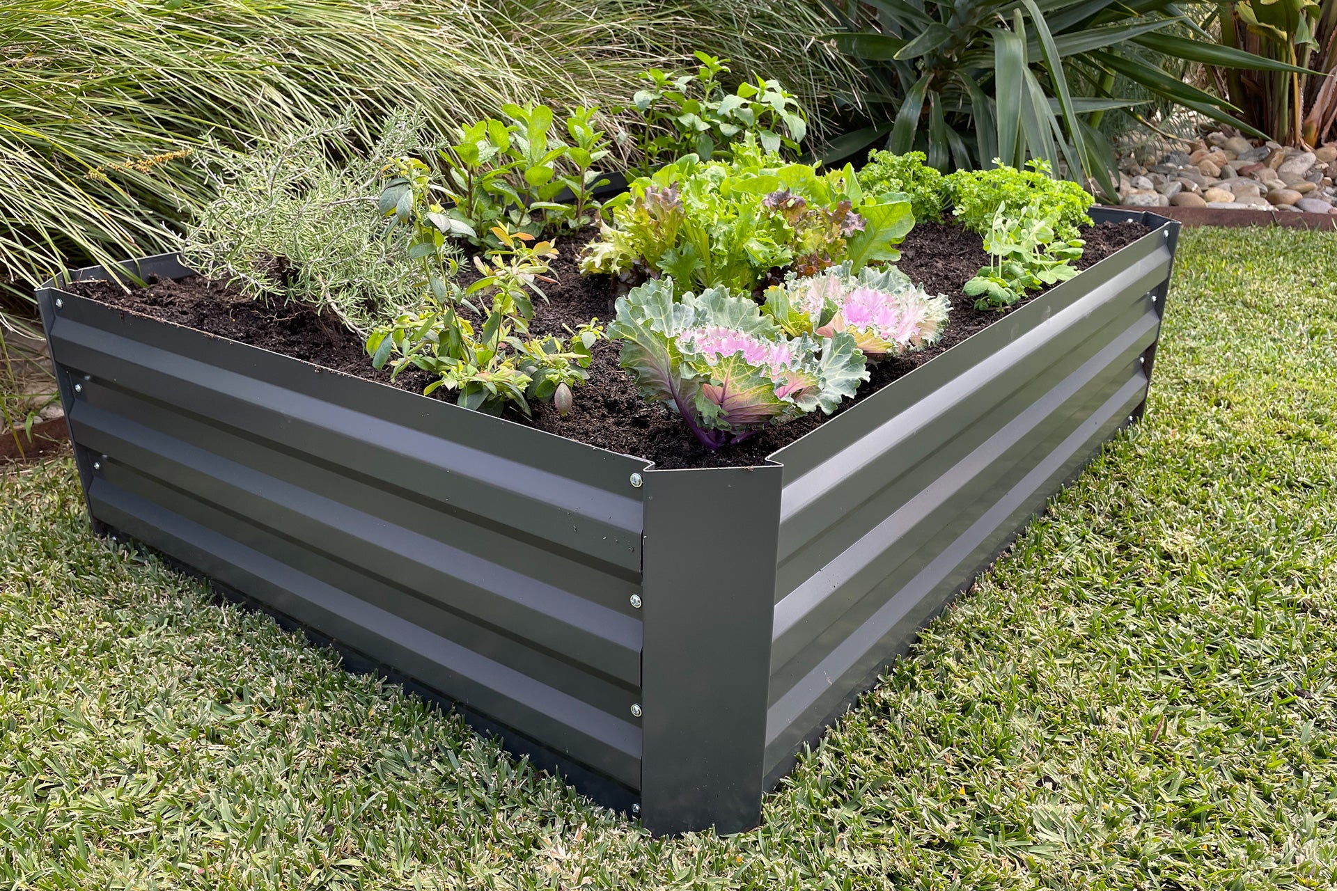 Greenlife Raised Garden Bed - 1200 x 900 x 300mm - Charcoal - Image 3