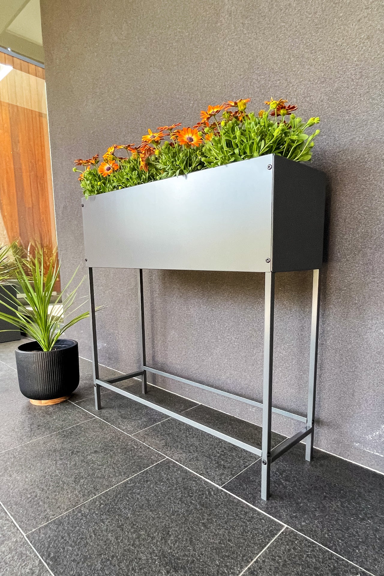 Greenlife Raised Planter Box - 800 x 240 x 800mm - Charcoal - Image 6