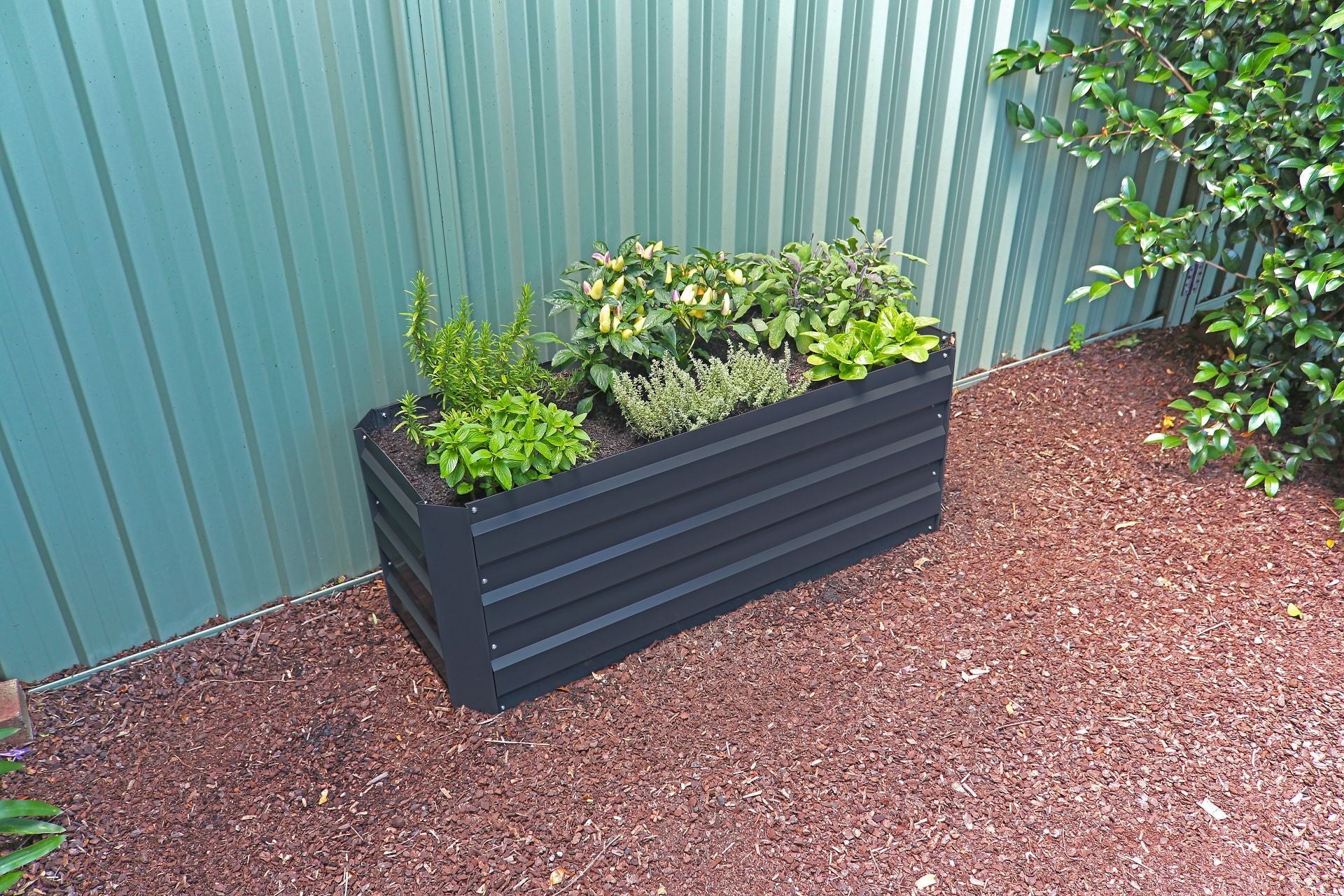 Greenlife Slimline Raised Garden Bed - 1200 x 450 x 450mm - Charcoal - Image 5