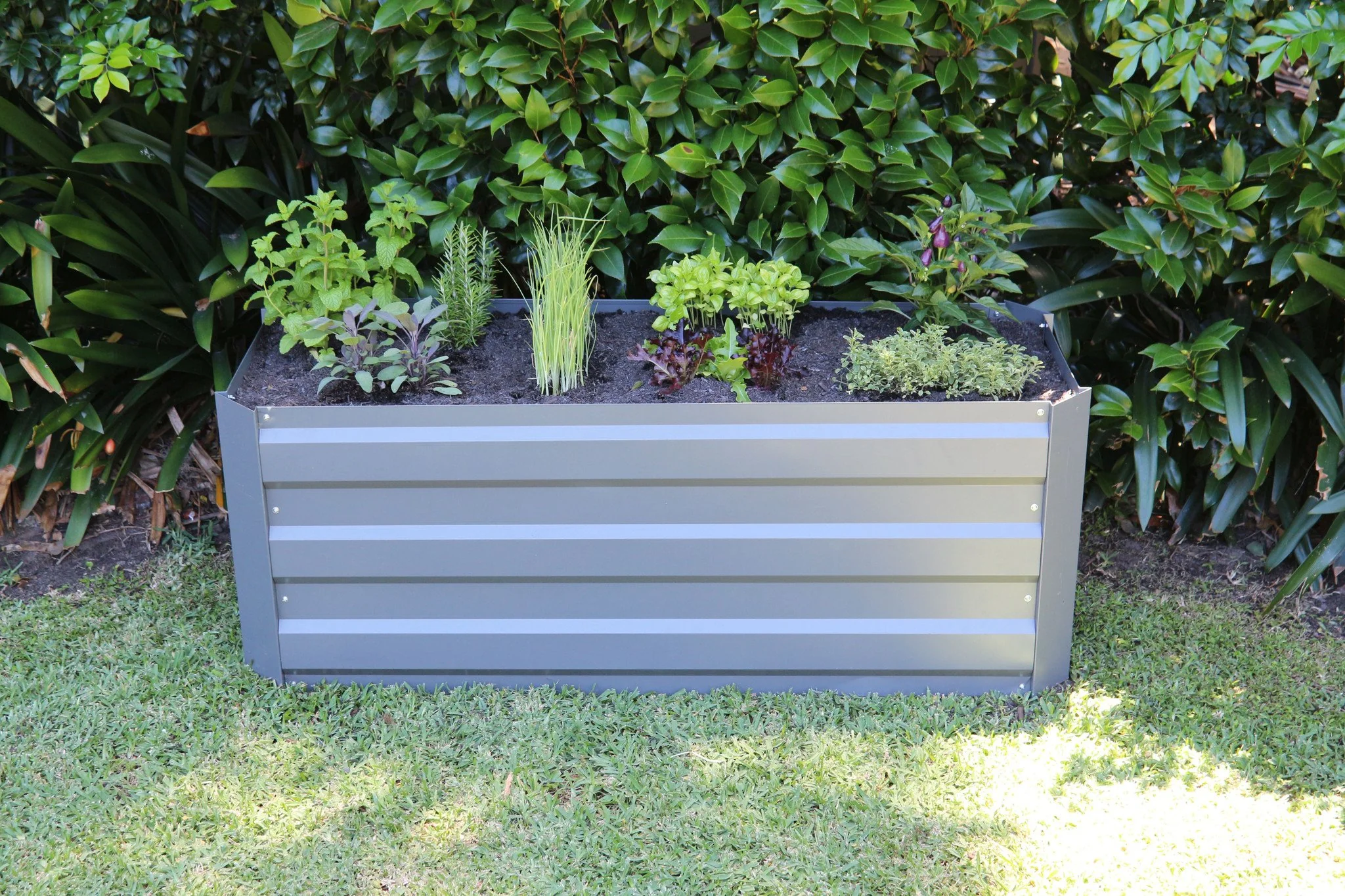 Greenlife Slimline Raised Garden Bed - 1200 x 450 x 450mm - Slate Grey - Image 6