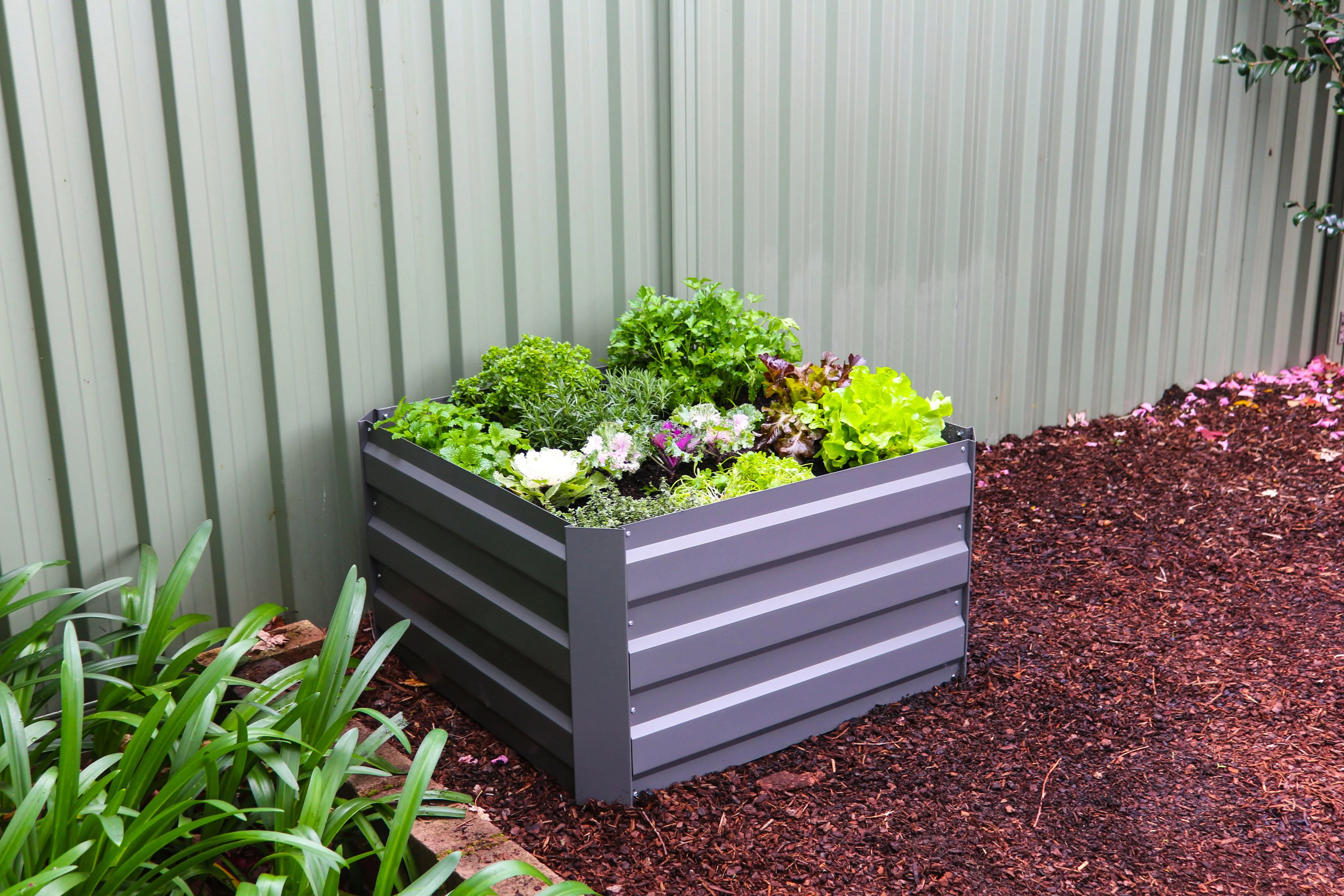 Greenlife Square Raised Garden Bed 850 x 850 x 450mm - Slate Grey - Image 4