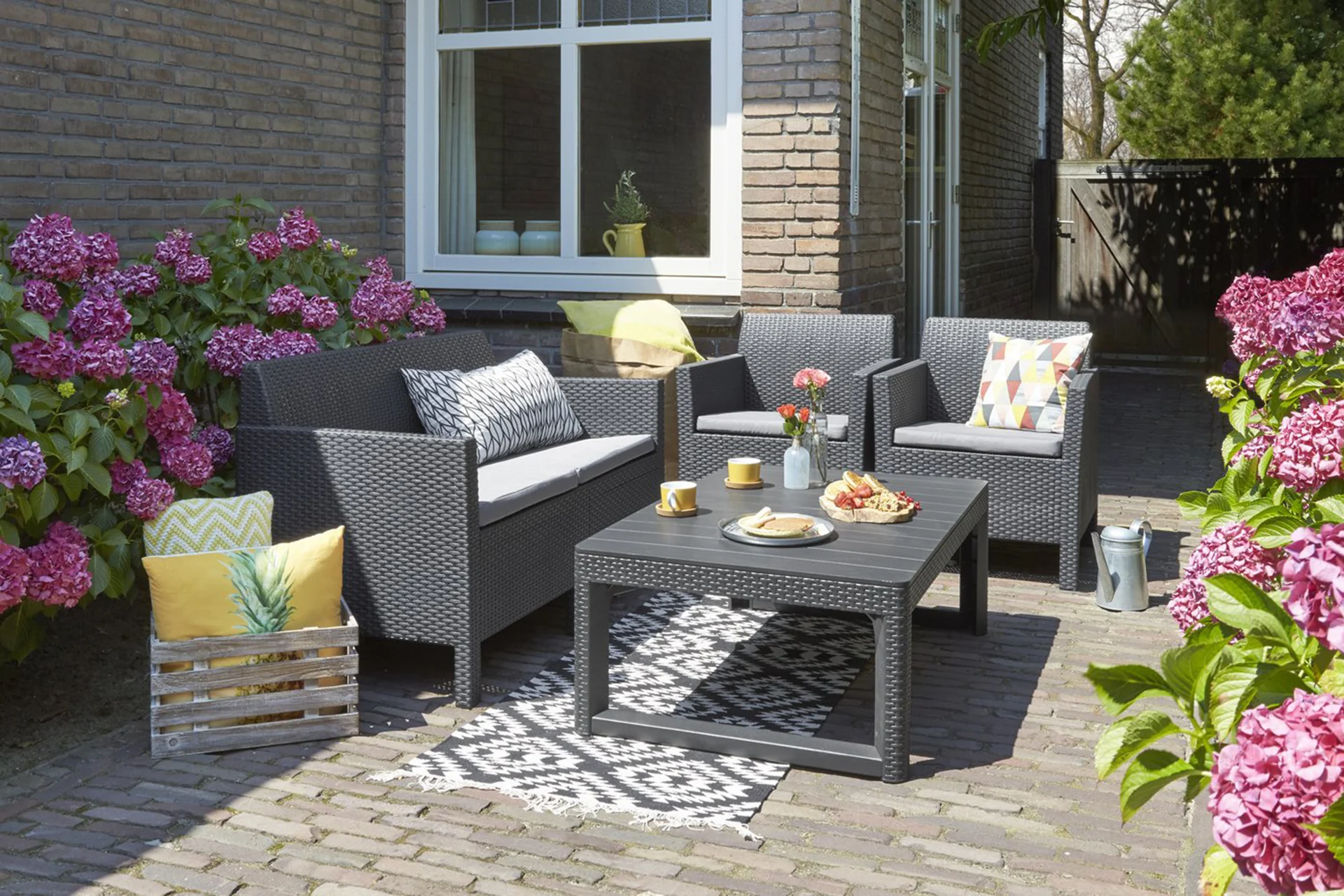 Keter Orlando Lounge Set with Storage Table and Cushions - Graphite - Image 3