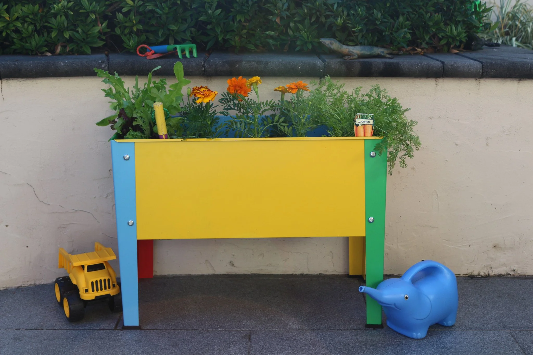 Greenlife Kids Raised Garden Planter - 600 x 300 x 450mm - Image 4