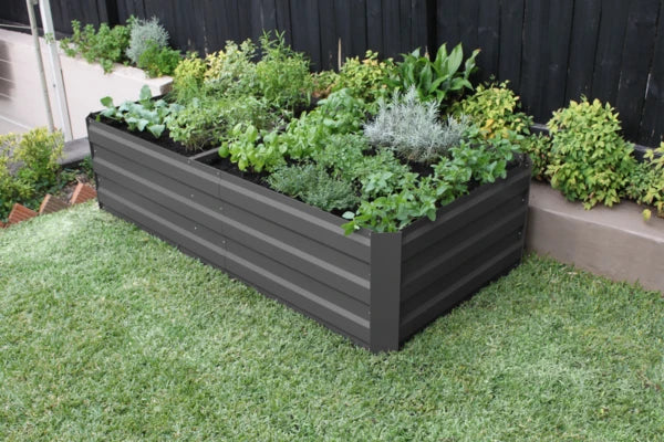 Greenlife Premium Large Garden Bed Charcoal + Drop Over PE Greenhouse 1850 x 950 x 1020 - Image 2