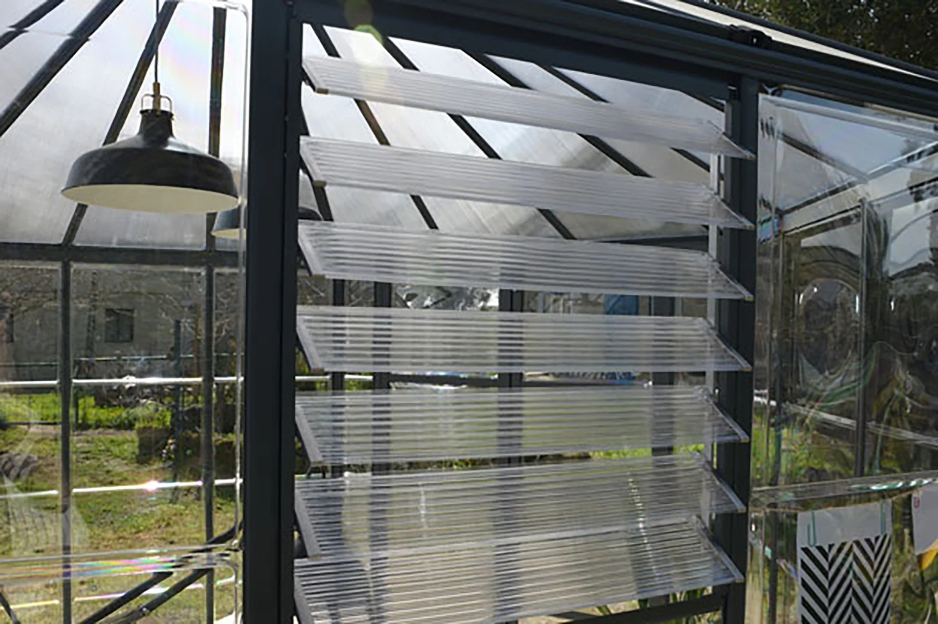 Maze Oasis Hex Premium Polycarbonate Greenhouse 12' - Image 8